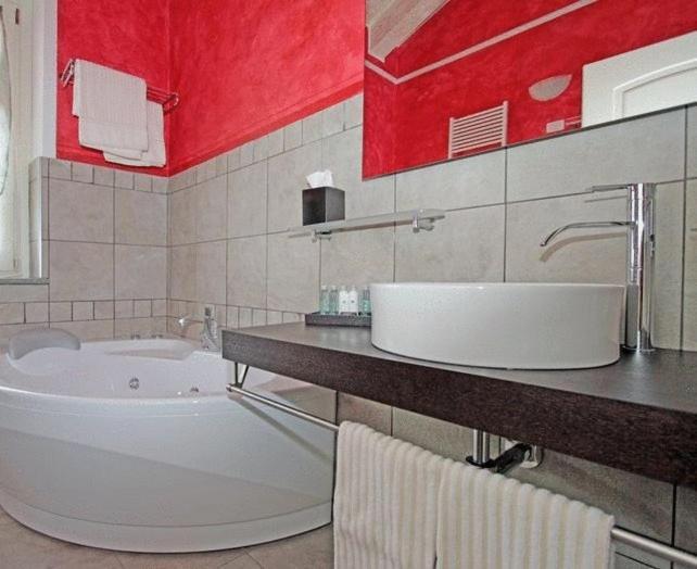 Villa Morneto Vignale Monferrato Экстерьер фото